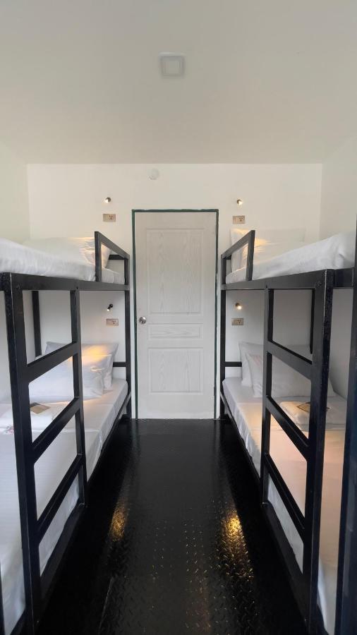 Lartista Hostel Puerto Princesa ภายนอก รูปภาพ