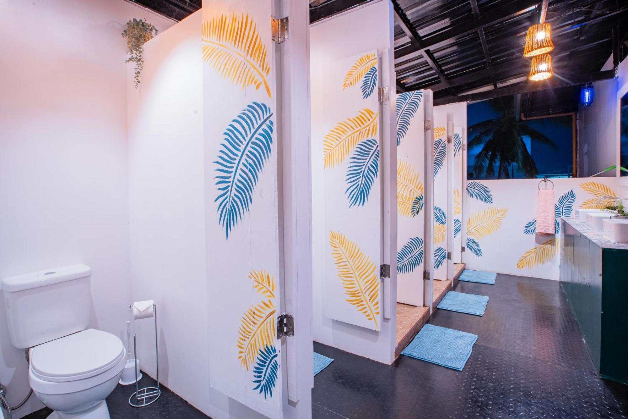 Lartista Hostel Puerto Princesa ภายนอก รูปภาพ